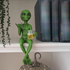 Alien Statue Resin Craft Drinking Beer Sculpture